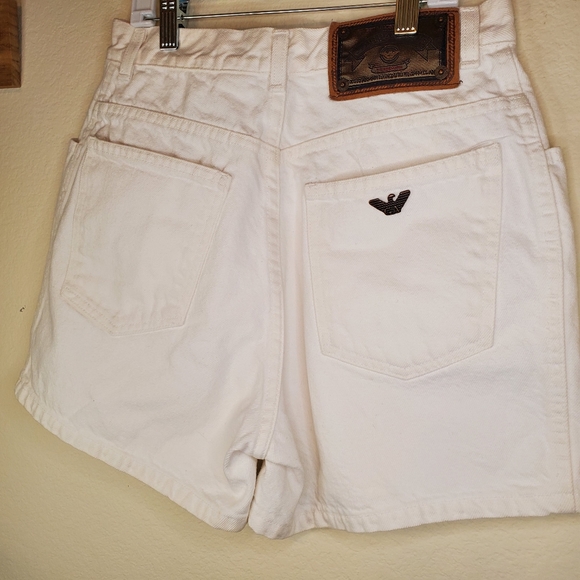 Giorgio Armani Jeans Vintage Shorts, White, Size 12 - Picture 8 of 13